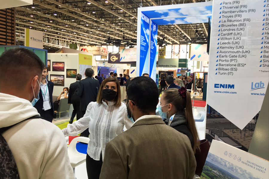 Visite du stand de la société LAB.